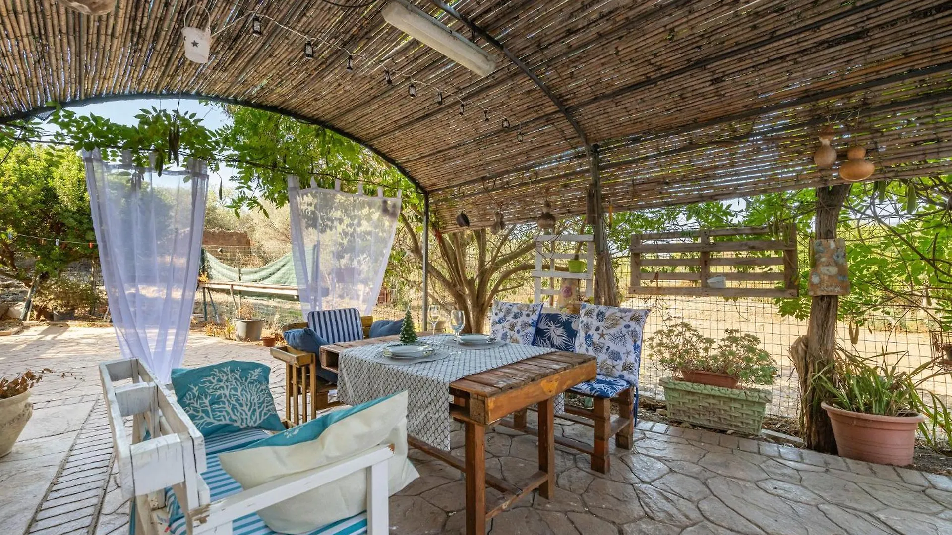 הוילה Villa San Pietro Casa Francesca