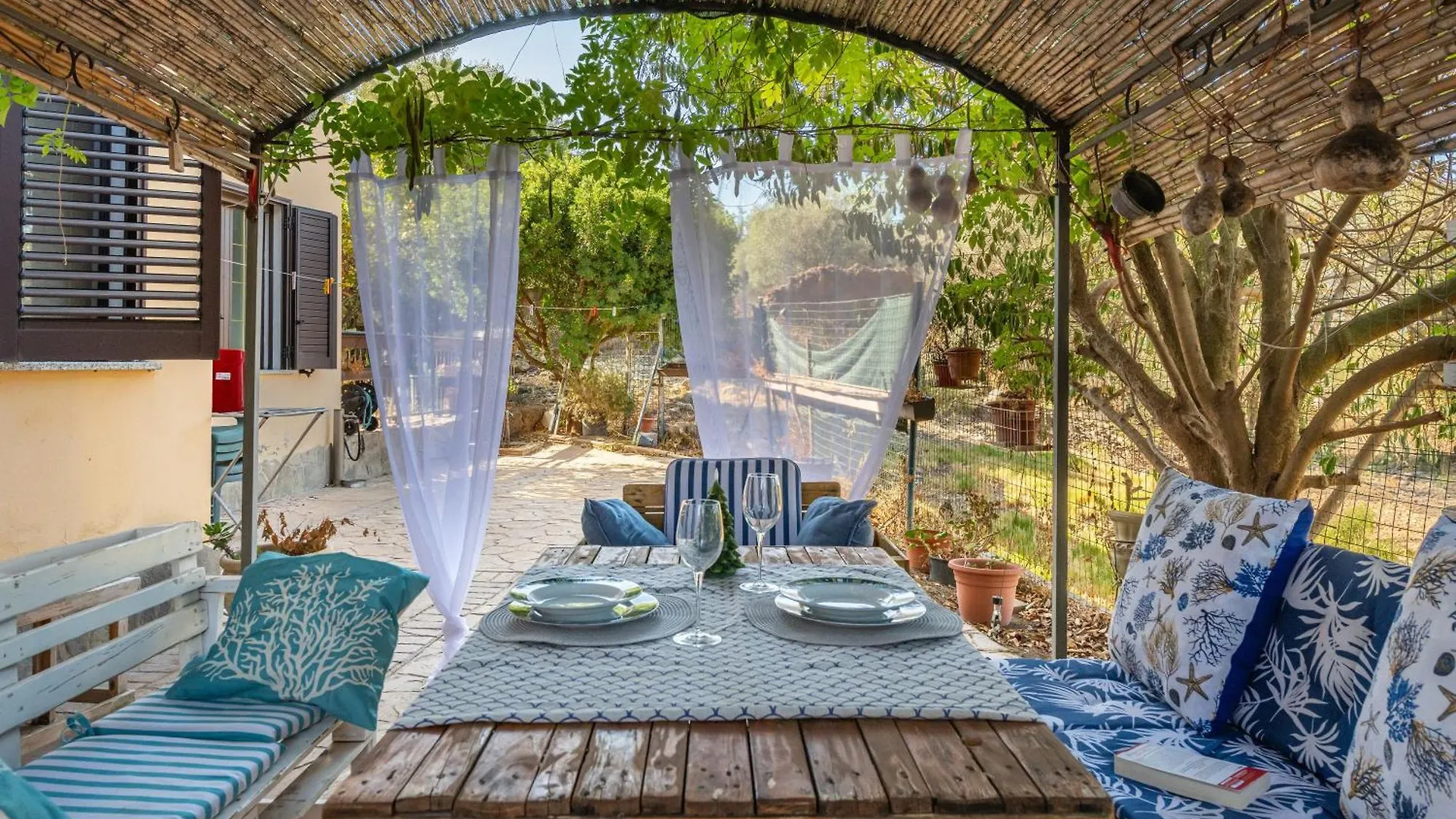 בית נופש הוילה Villa San Pietro Casa Francesca